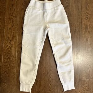 Aritzia white joggers